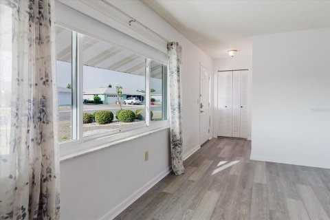 House in Sun City Center, Florida 2 bedrooms, 141.4 sq.m. № 1670747 - photo 5