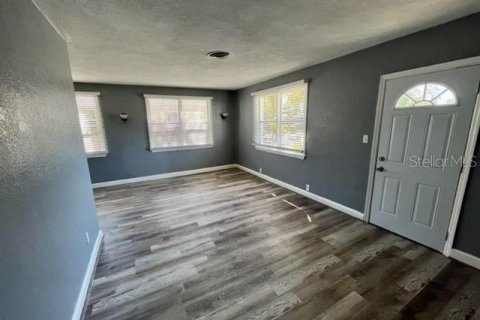 Villa ou maison à louer à Saint Petersburg, Floride: 4 chambres, 140.38 m2 № 2356462 - photo 7
