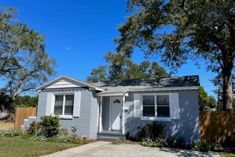 Villa ou maison à Saint Petersburg, Floride 4 chambres, 140.38 m2 № 2356462