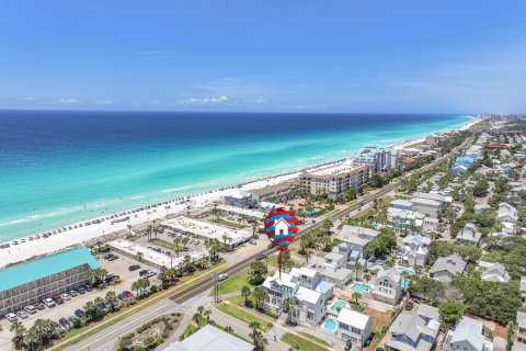Villa ou maison à vendre à Destin, Floride: 8 chambres, 453.64 m2 № 589928 - photo 1