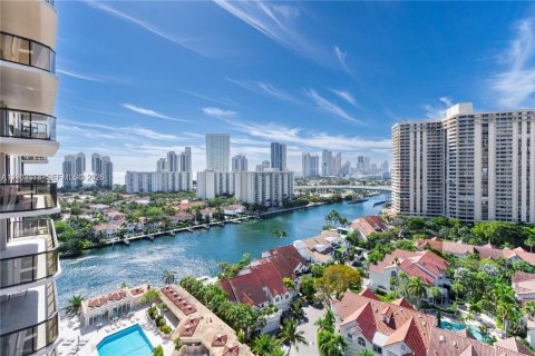 Condo in Aventura, Florida, 2 bedrooms № 2253652 - photo 12