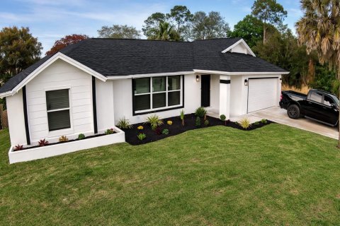 House in Palm Bay, Florida 3 bedrooms, 155.15 sq.m. № 2083230 - photo 13