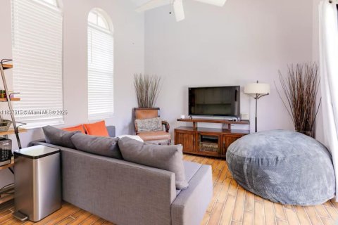 Снять в аренду виллу или дом в Паркленд, Флорида 5 спален, 510.96м2, № 1981957 - фото 30