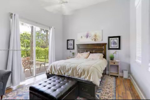 Снять в аренду виллу или дом в Паркленд, Флорида 5 спален, 510.96м2, № 1981957 - фото 12