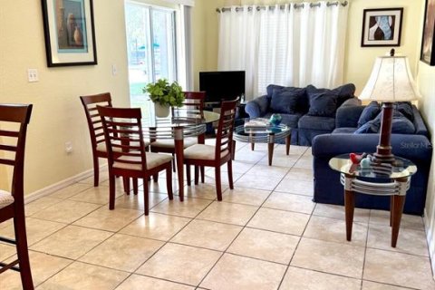 Adosado en venta en Kissimmee, Florida, 4 dormitorios, 136.57 m2 № 1838181 - foto 12