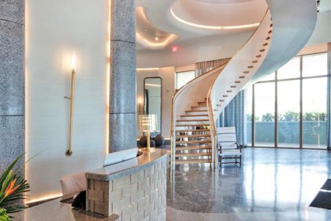 Condo in West Palm Beach, Florida, 4 bedrooms  № 2081998 - photo 12