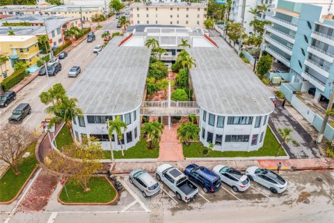 Propiedad comercial en venta en Miami Beach, Florida № 1958887 - foto 4