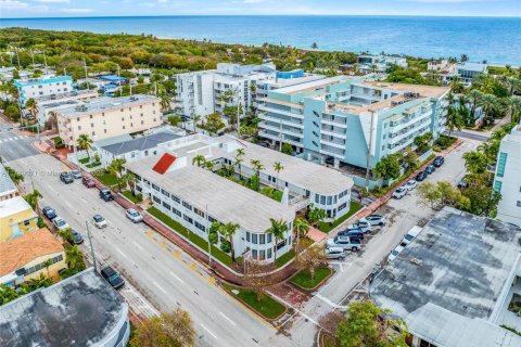 Propiedad comercial en venta en Miami Beach, Florida № 1958887 - foto 8