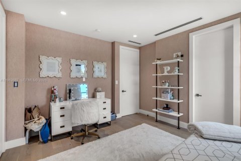 Condominio en alquiler en Key Biscayne, Florida, 6 dormitorios, 340.95 m2 № 2029592 - foto 15