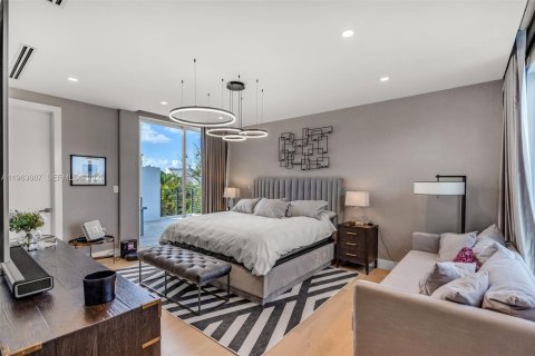 Condominio en alquiler en Key Biscayne, Florida, 6 dormitorios, 340.95 m2 № 2029592 - foto 23