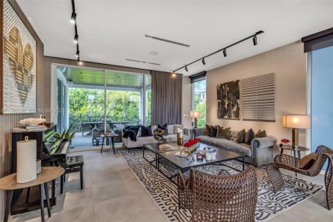 Condominio en alquiler en Key Biscayne, Florida, 6 dormitorios, 340.95 m2 № 2029592 - foto 3