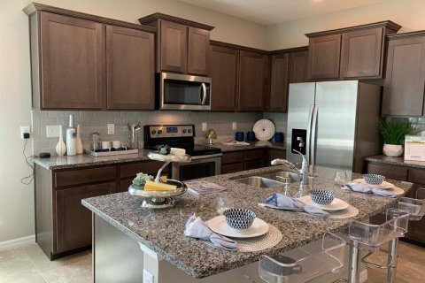 Adosado en venta en Sarasota, Florida, 3 dormitorios, 168.99 m2 № 1773225 - foto 4