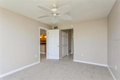 Condo in Venice, Florida, 1 bedroom  № 1543911 - photo 9