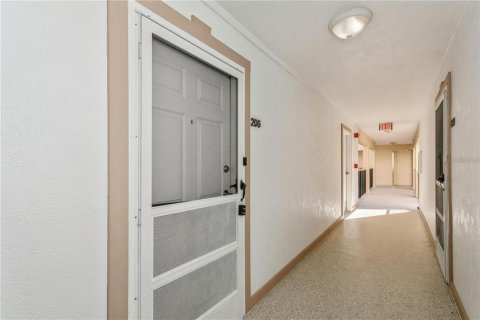 Condo in Venice, Florida, 1 bedroom  № 1543911 - photo 13