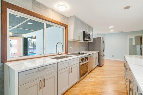 Casa en venta en Cape Coral, Florida, 4 dormitorios, 207.92 m2 № 1587524 - foto 7