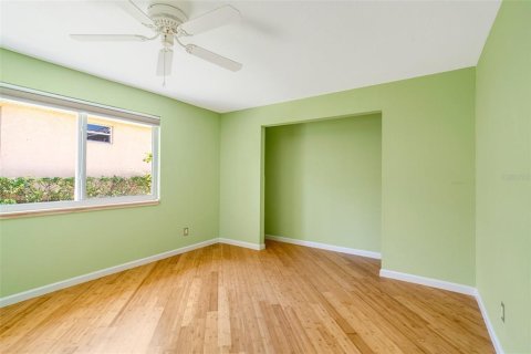 Casa en venta en Cape Coral, Florida, 4 dormitorios, 207.92 m2 № 1587524 - foto 25