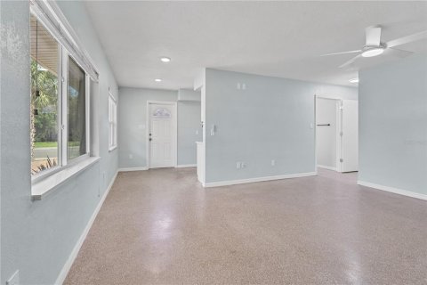 Apartamento en alquiler en Dunnellon, Florida, 2 dormitorios, 71.72 m2 № 1855413 - foto 6