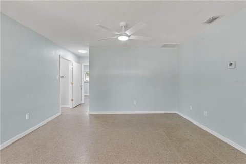 Apartamento en alquiler en Dunnellon, Florida, 2 dormitorios, 71.72 m2 № 1855413 - foto 10