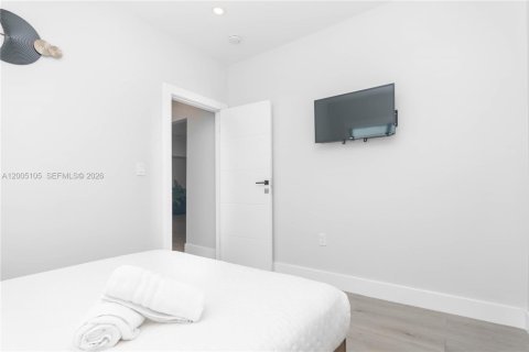 Купить виллу или дом в Майами, Флорида 5 спален, 145.48м2, № 2070400 - фото 25