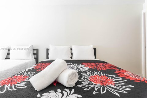 Купить виллу или дом в Майами, Флорида 5 спален, 145.48м2, № 2070400 - фото 12