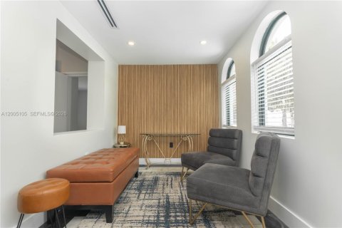 Купить виллу или дом в Майами, Флорида 5 спален, 145.48м2, № 2070400 - фото 28