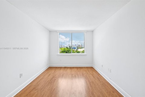 Condominio en venta en Miami, Florida, 2 dormitorios, 92.9 m2 № 2242193 - foto 10