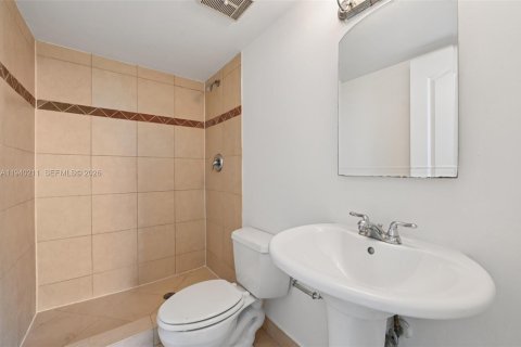 Condominio en venta en Miami, Florida, 2 dormitorios, 92.9 m2 № 2242193 - foto 16
