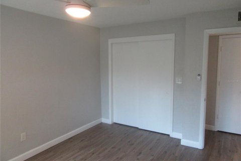 Appartement à louer à Saint Petersburg, Floride: 2 chambres, 85.93 m2 № 2404648 - photo 13