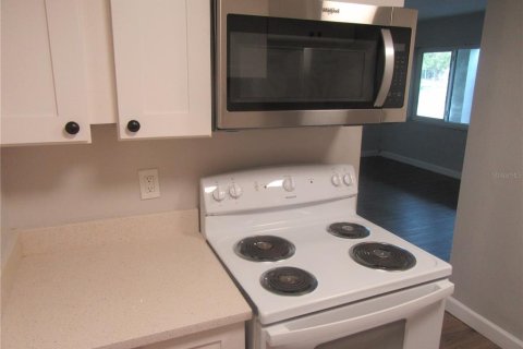 Appartement à louer à Saint Petersburg, Floride: 2 chambres, 85.93 m2 № 2404648 - photo 10