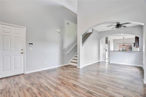 Townhouse in Orlando, Florida 4 bedrooms, 160.72 sq.m. № 2227107 - photo 5