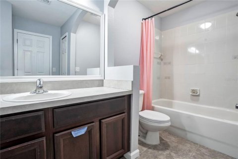 Townhouse in Orlando, Florida 4 bedrooms, 160.72 sq.m. № 2227107 - photo 30