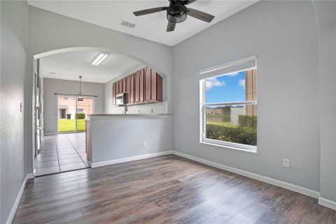 Townhouse in Orlando, Florida 4 bedrooms, 160.72 sq.m. № 2227107 - photo 8