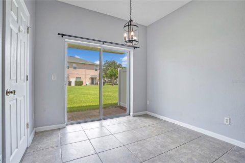 Townhouse in Orlando, Florida 4 bedrooms, 160.72 sq.m. № 2227107 - photo 14