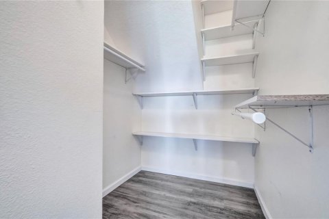 Townhouse in Orlando, Florida 4 bedrooms, 160.72 sq.m. № 2227107 - photo 23