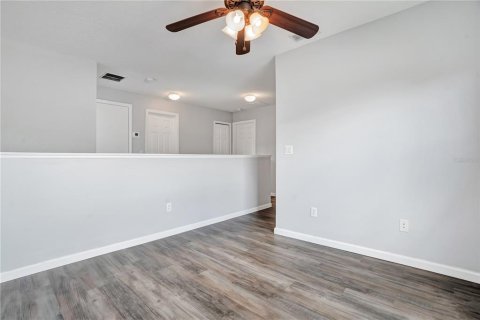 Townhouse in Orlando, Florida 4 bedrooms, 160.72 sq.m. № 2227107 - photo 24