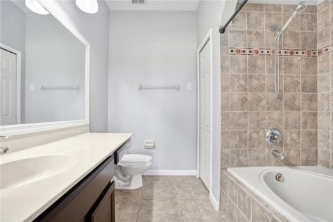 Townhouse in Orlando, Florida 4 bedrooms, 160.72 sq.m. № 2227107 - photo 22