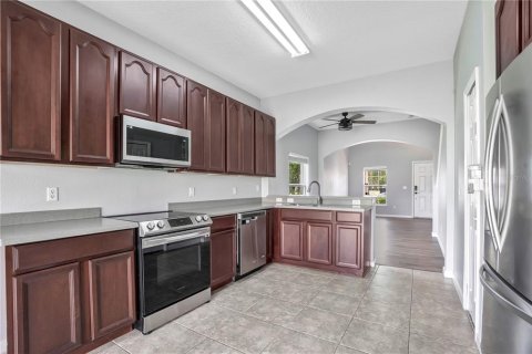 Townhouse in Orlando, Florida 4 bedrooms, 160.72 sq.m. № 2227107 - photo 12