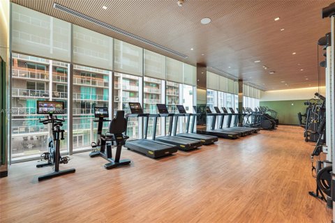 Condo in Miami, Florida, 1 bedroom  № 2263351 - photo 25