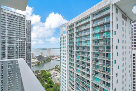 Condo in Miami, Florida, 1 bedroom  № 2263351 - photo 8