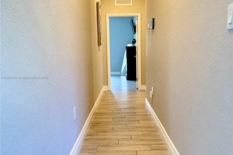 Villa ou maison à vendre à Fort Lauderdale, Floride: 3 chambres, 132.01 m2 № 1945119 - photo 5
