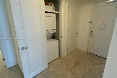 Condo in Miami, Florida, 2 bedrooms  № 1448674 - photo 28