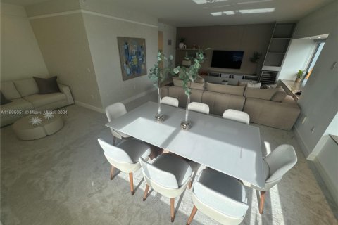 Condo in Miami, Florida, 2 bedrooms  № 1448674 - photo 7