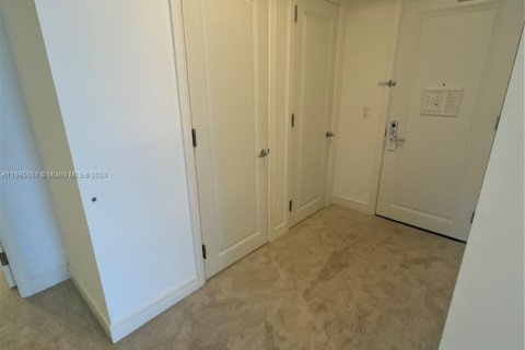Condo in Miami, Florida, 2 bedrooms  № 1448674 - photo 29