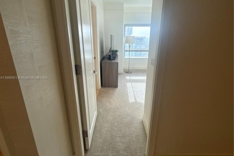 Condo in Miami, Florida, 2 bedrooms  № 1448674 - photo 20