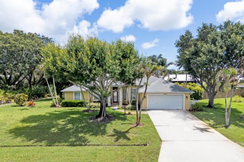 Villa ou maison à vendre à Port St. Lucie, Floride: 4 chambres, 209.59 m2 № 2190203 - photo 3