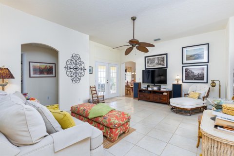 Villa ou maison à vendre à Port St. Lucie, Floride: 4 chambres, 209.59 m2 № 2190203 - photo 8