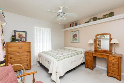 Villa ou maison à vendre à Port St. Lucie, Floride: 4 chambres, 209.59 m2 № 2190203 - photo 18