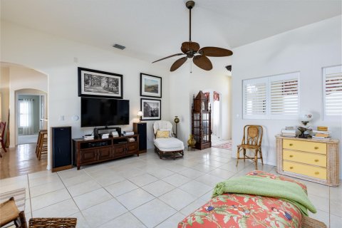 Villa ou maison à vendre à Port St. Lucie, Floride: 4 chambres, 209.59 m2 № 2190203 - photo 10