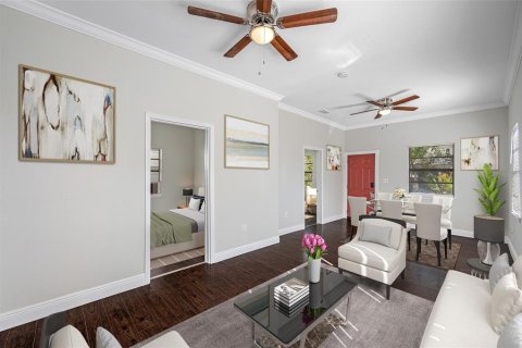 Villa ou maison à vendre à Tampa, Floride: 3 chambres, 83.8 m2 № 2355658 - photo 3