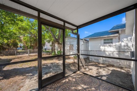 Villa ou maison à vendre à Tampa, Floride: 3 chambres, 83.8 m2 № 2355658 - photo 18